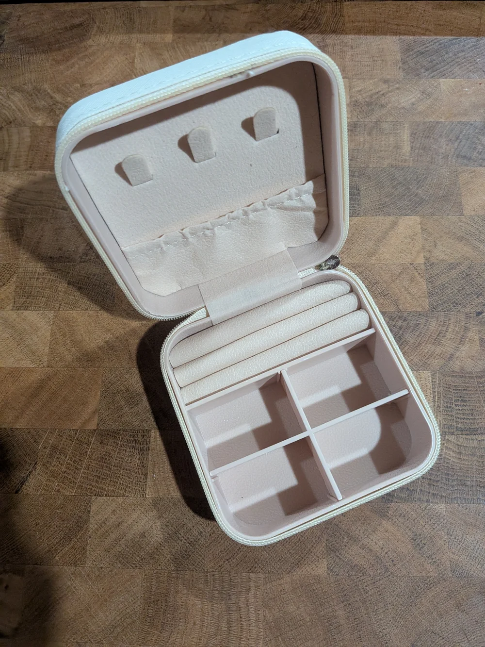 Compact Travel Jewelry Case Organizer in Light Cream